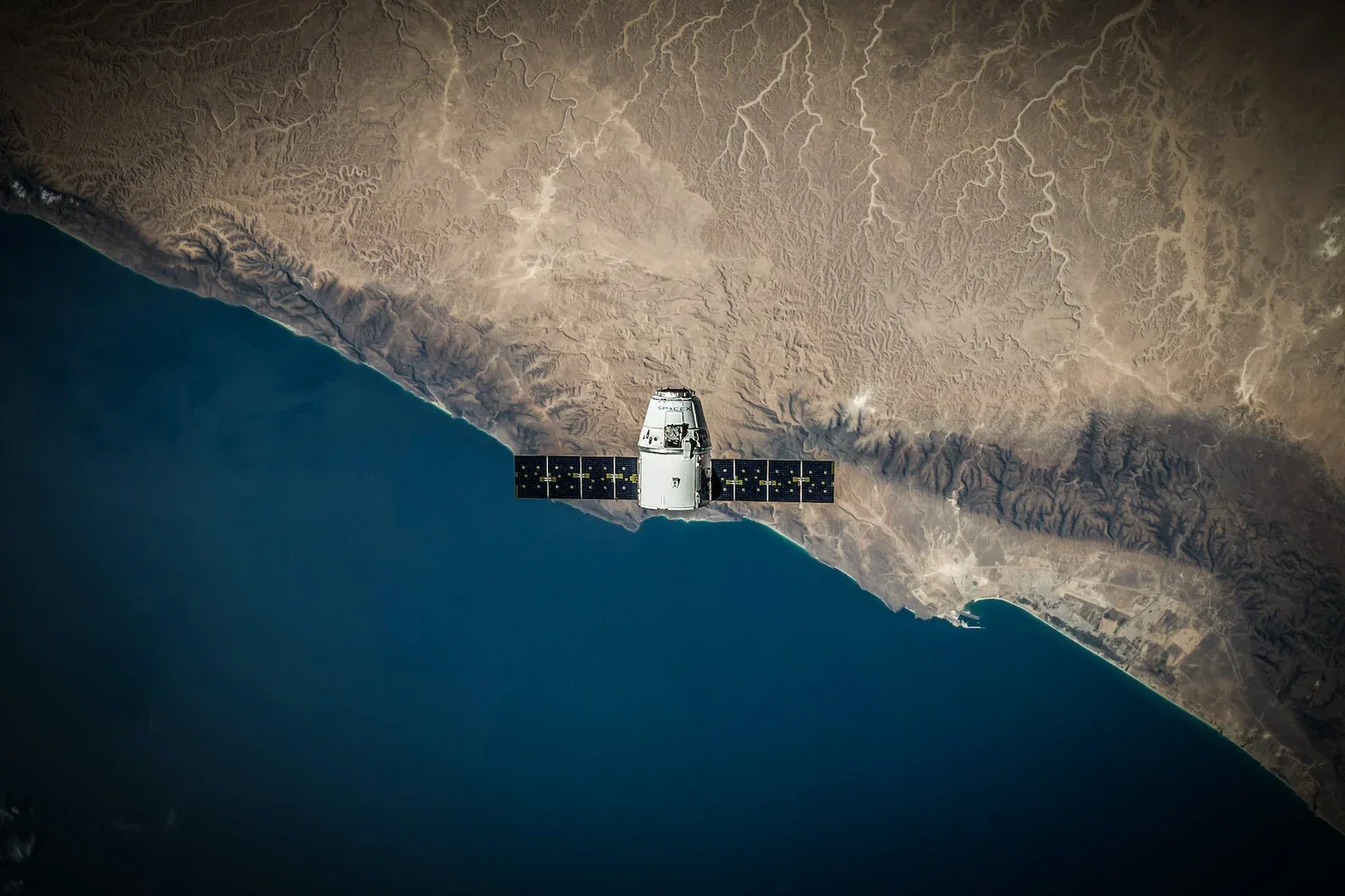 Emergency SOS via satellite launched on iPhone 14