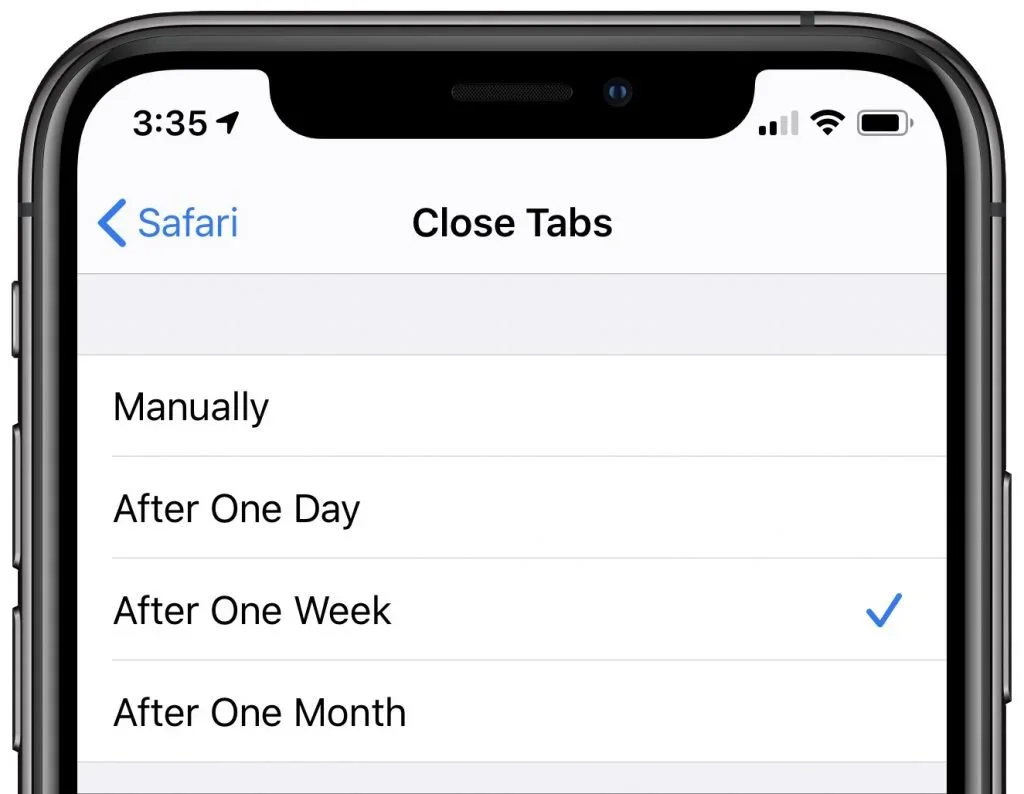 iPhone Safari Close Tabs setting configured for After One Week