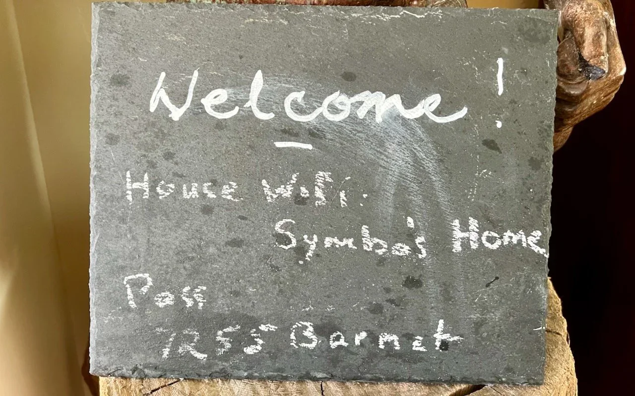 screenshot showing Nelcome : House wory. Symbas Home