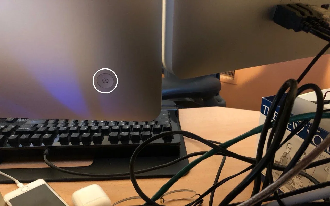 Need to restart a mac that has frozen heres how