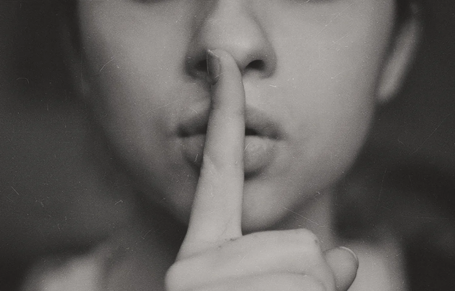 Never Send Someone a Password in Mail or Messages: Do This Instead!